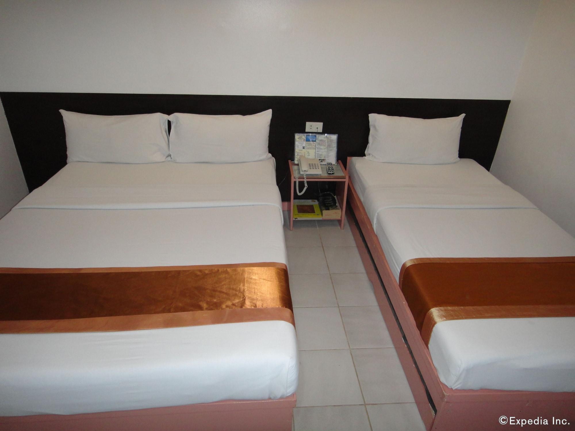 Hotel Pier Cuatro Cebu Kültér fotó