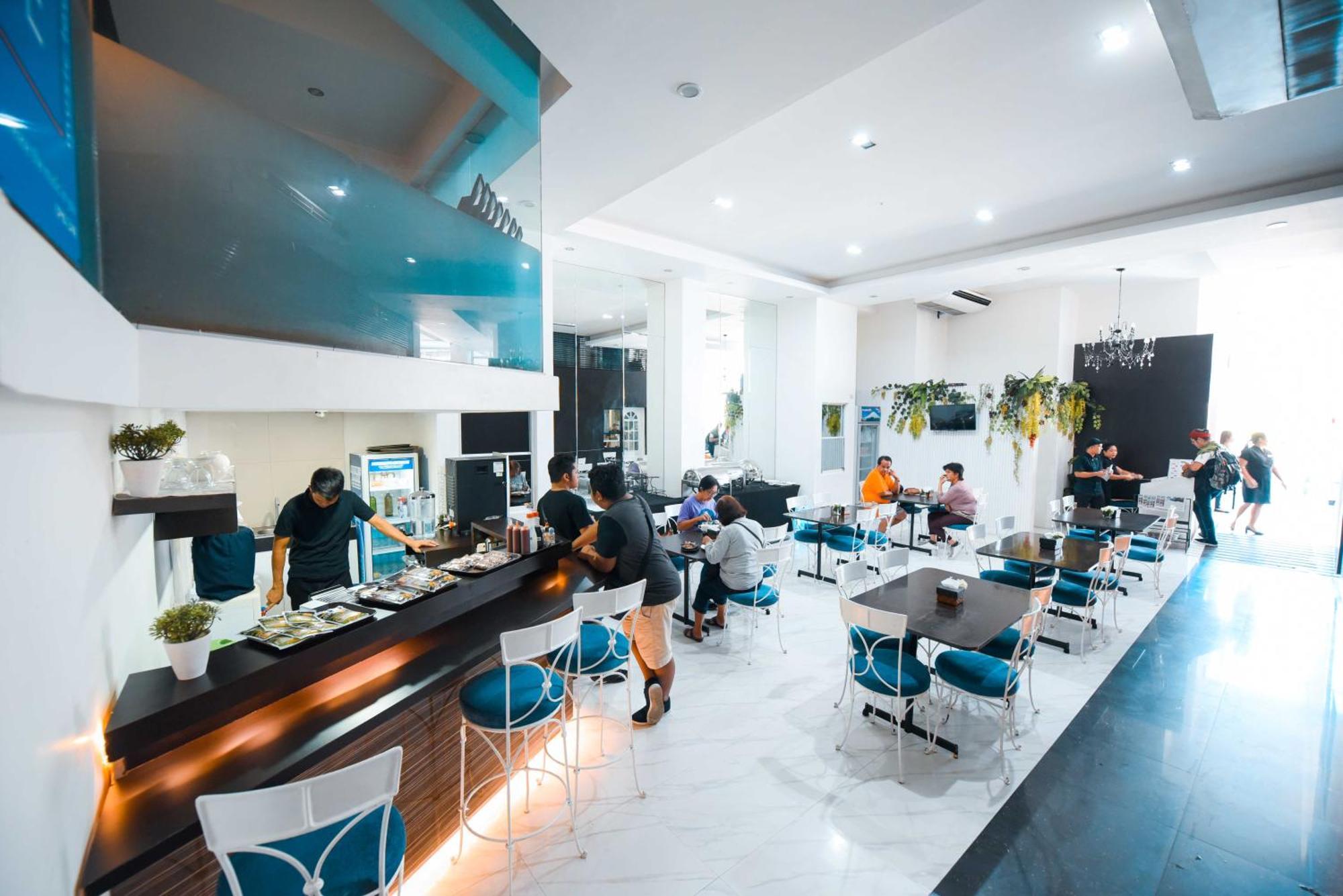 Hotel Pier Cuatro Cebu Kültér fotó